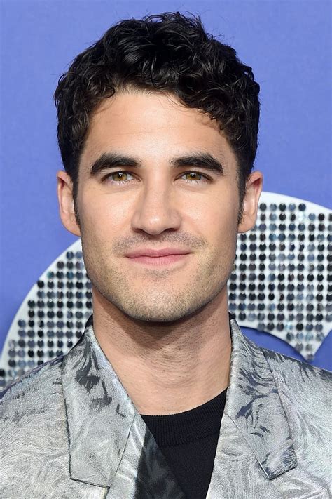 Darren Criss .